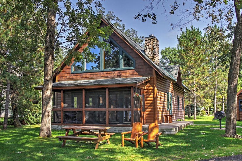 Waterfront Log Cabin - Brainerd Lakes, Minnesota