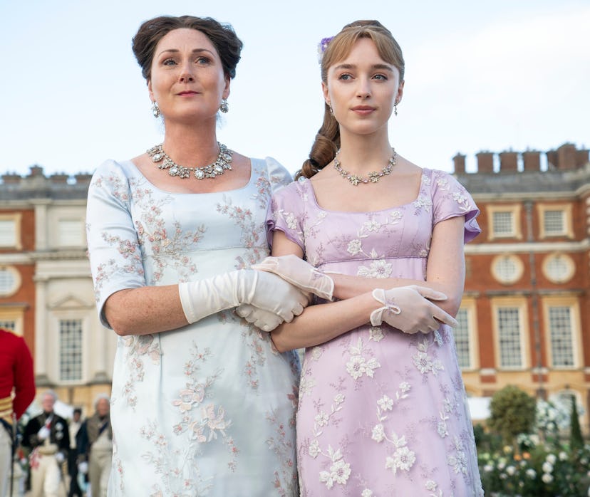 Ruth Gemmell as Lady Violet Bridgerton, Phoebe Dyvenor as Daphne Basset in 'Bridgerton.'